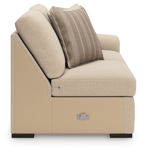 LadyMae Sectional with Chaise - Hammers Furniture (MN)