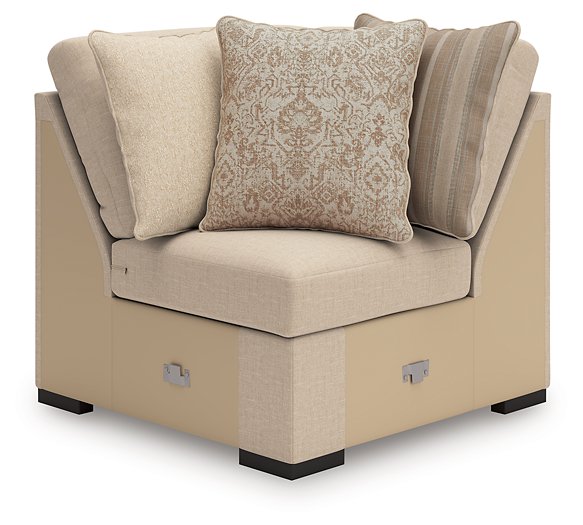 LadyMae Sectional with Chaise - Hammers Furniture (MN)