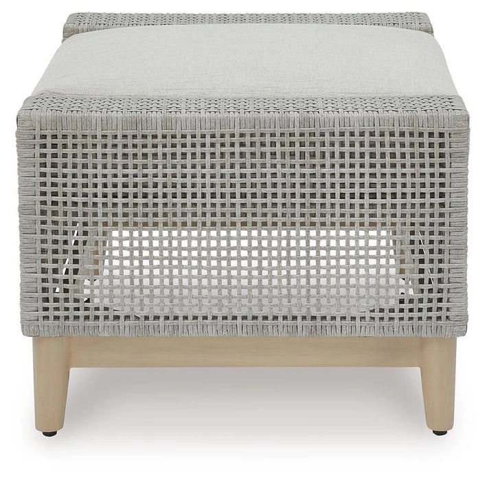 Seton Creek Outdoor Seating Set