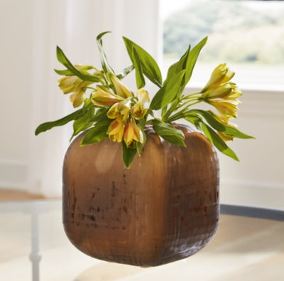Capard Vase - Hammers Furniture (MN)