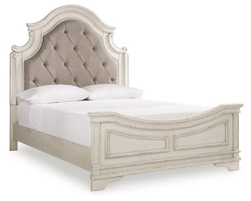 Realyn Upholstered Bed - Hammers Furniture (MN)