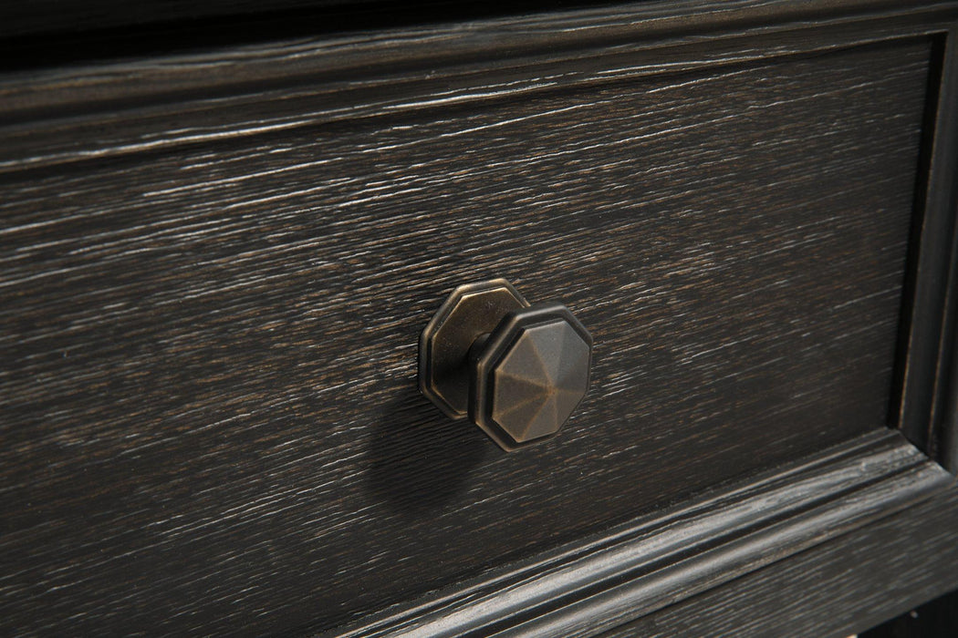 Tyler Creek Occasional Table Set - Hammers Furniture (MN)