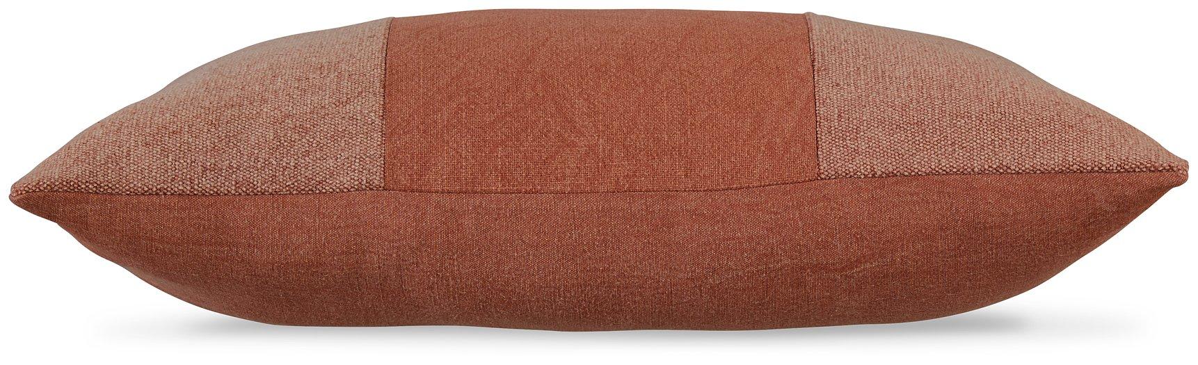 Dovinton Pillow (Set of 4)