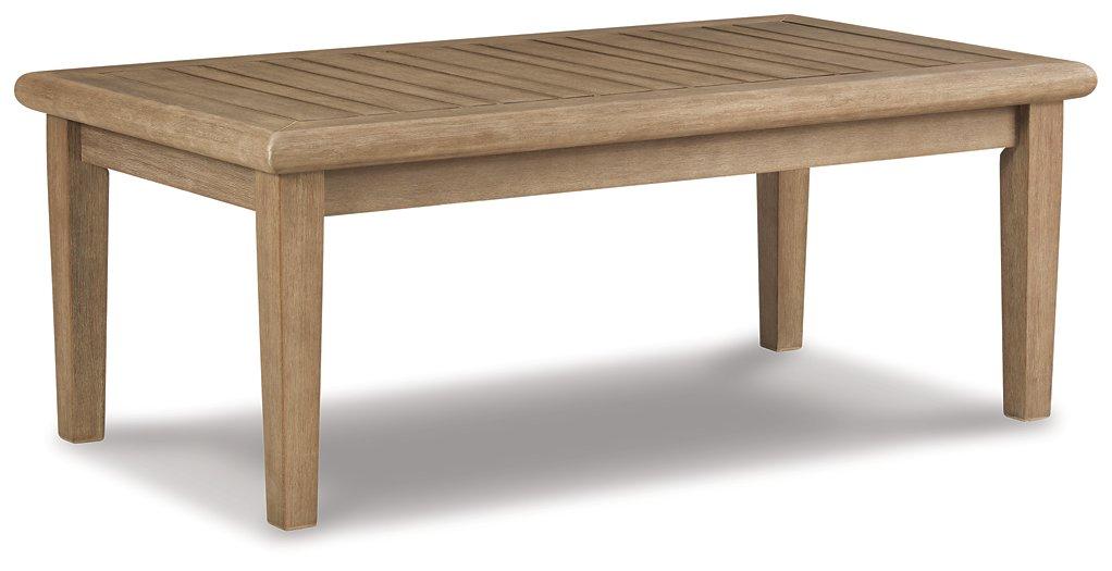 Gerianne Coffee Table - Hammers Furniture (MN)