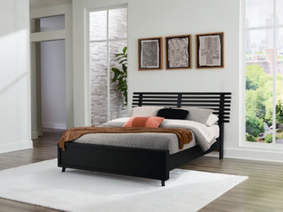 Danziar Slat Bed - Hammers Furniture (MN)