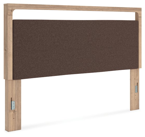 Kinlanni Upholstered Bed - Hammers Furniture (MN)