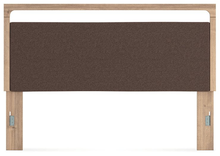 Kinlanni Upholstered Bed - Hammers Furniture (MN)