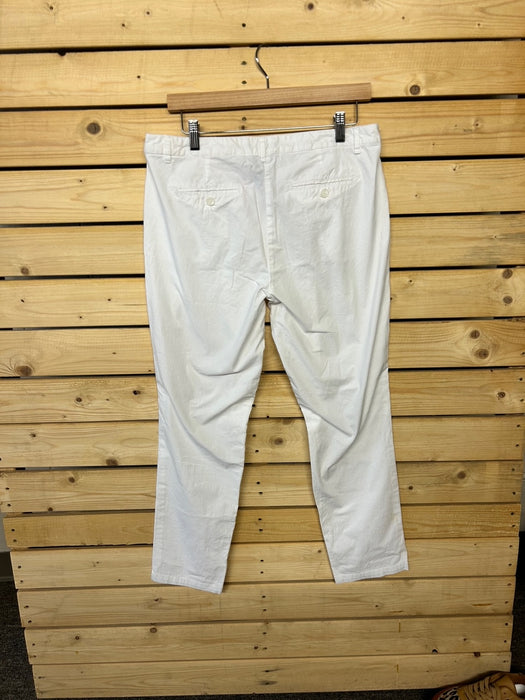 Dalia Collection Modern Fit White Pants